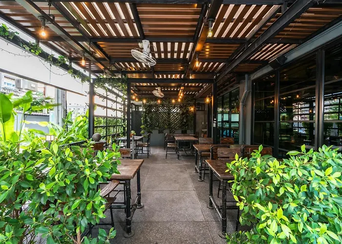 De Botan Srinakarin & 曼谷