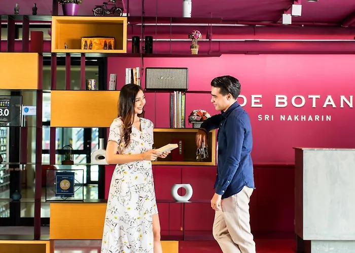 De Botan Srinakarin & 曼谷